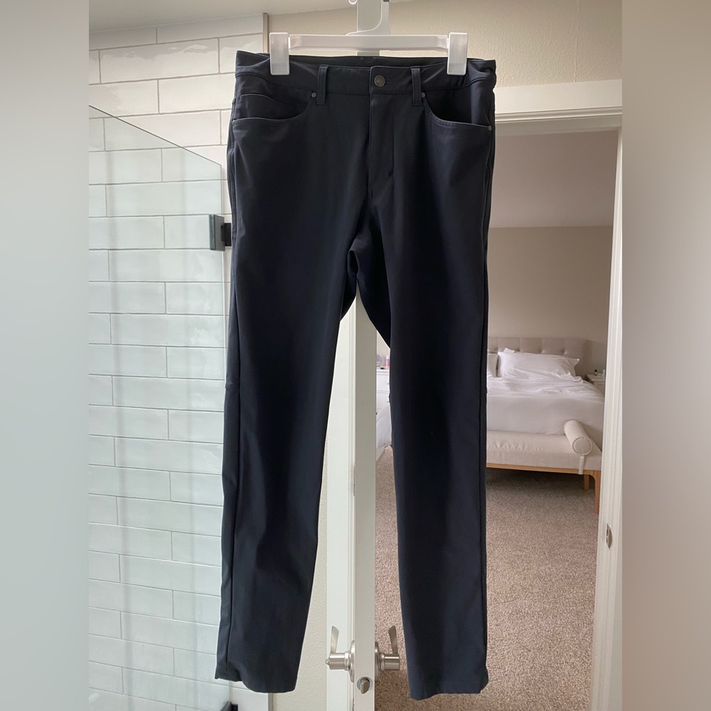 Men’s lululemon ABC pants never worn 32X30 dark grey